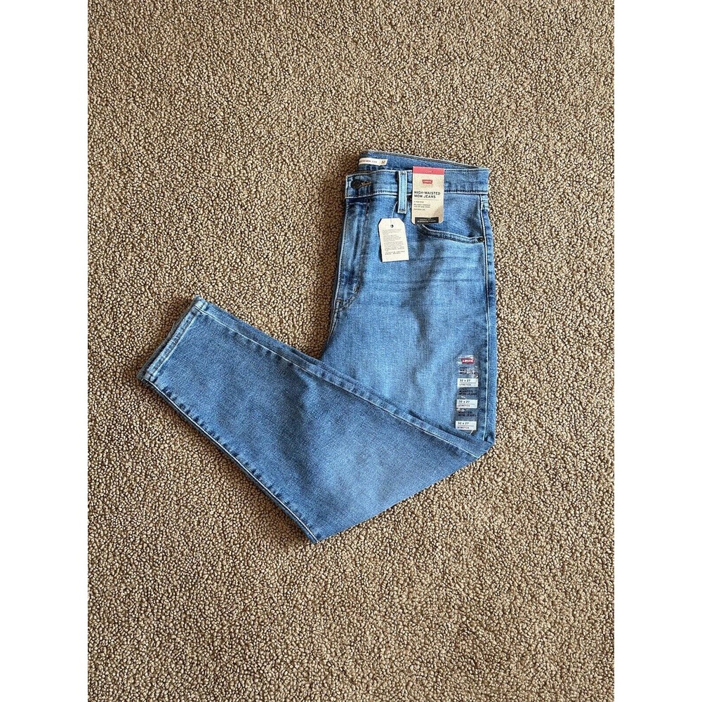 NWT Levis Womens High Waisted Mom Jean 32x27 Stretch Medium Wash